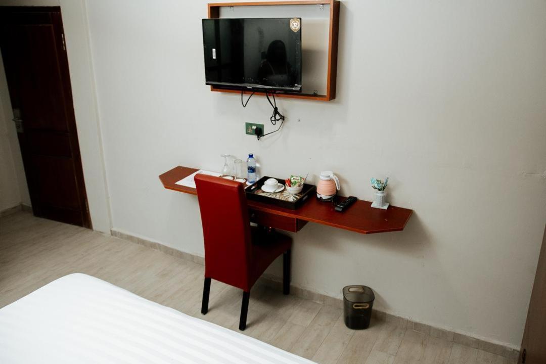 Ocean6 Hotel Kokrobite Ngoại thất bức ảnh